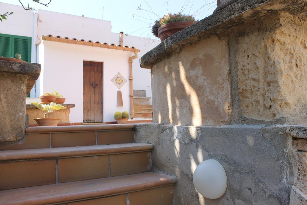 Hostal Catalina Vera Port D'Andratx Exterior photo